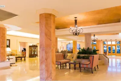 Main lobby area with reception and concierge.