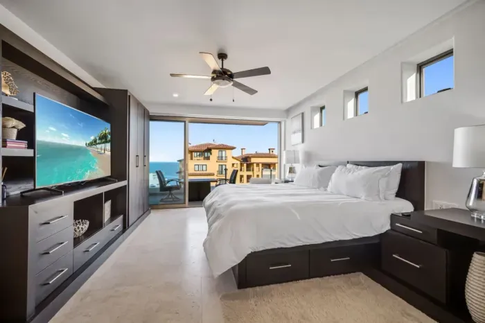 Main Bedroom - Ocean views