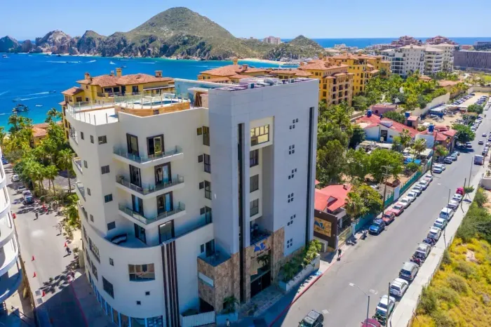 Steps from everything off Paseo de la Marina