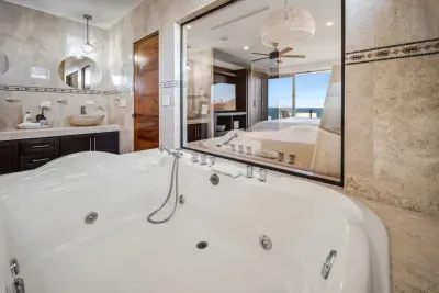 Jacuzzi
