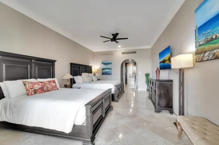 2nd Bedroom - 1 king & 1 Queen Bed