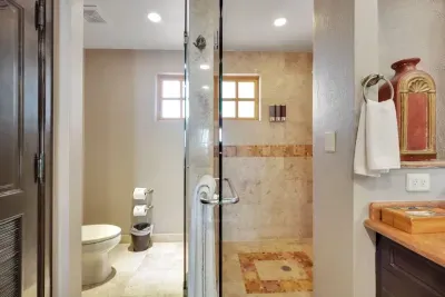Master bath shower/toilet