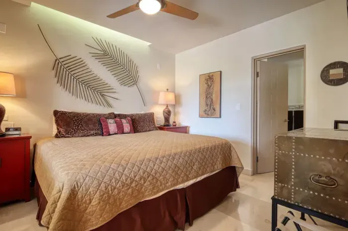 1st Bedroom with en suite