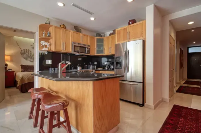 Kitchen sitting area