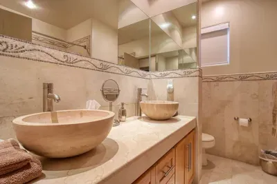 2nd Bathroom