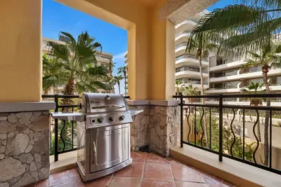 Hacienda Beach Club, 5-Star, Beachfront, 6 Beds - image 20 of 58