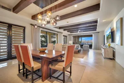 Hacienda Beach Club, 5-Star, Beachfront, 6 Beds - image 12 of 58