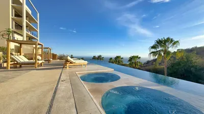Peninsula Pool (2)