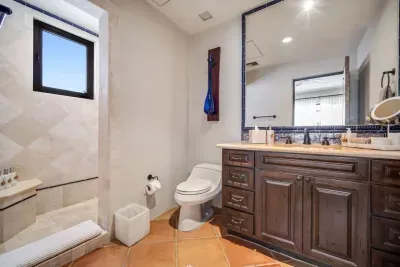 3rd bathroom en-suite