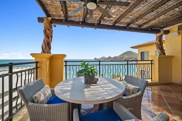 Seating for 4 oceanfront