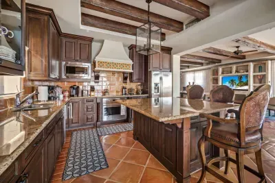 Gourmet Kitchen
