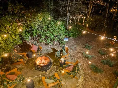 Cabins Near Helen, Georgia with Fire Pits (Cozy Mountain Getaways) featured image