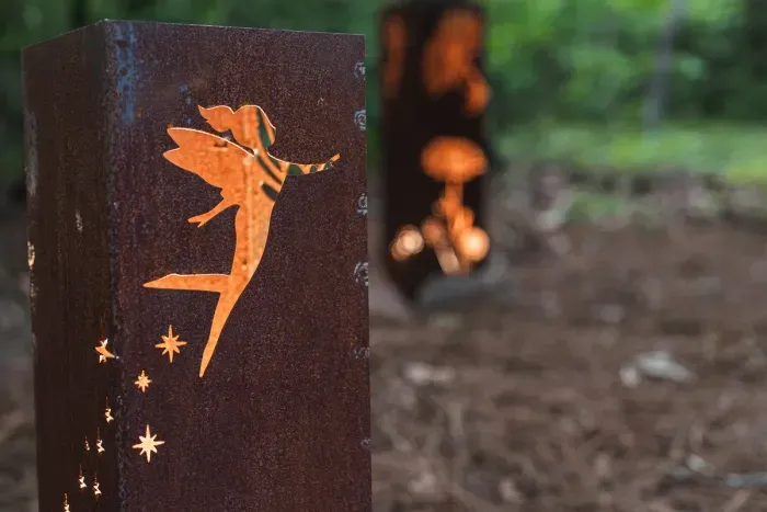 Small details make the evenings feel special.