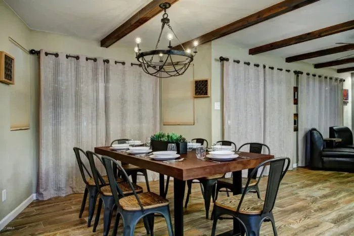 Lots of room for dinner guests