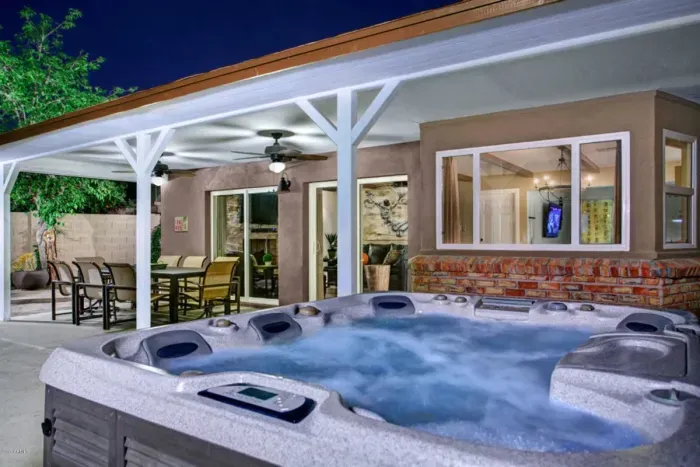 8 person Spa to soak under the Stars.