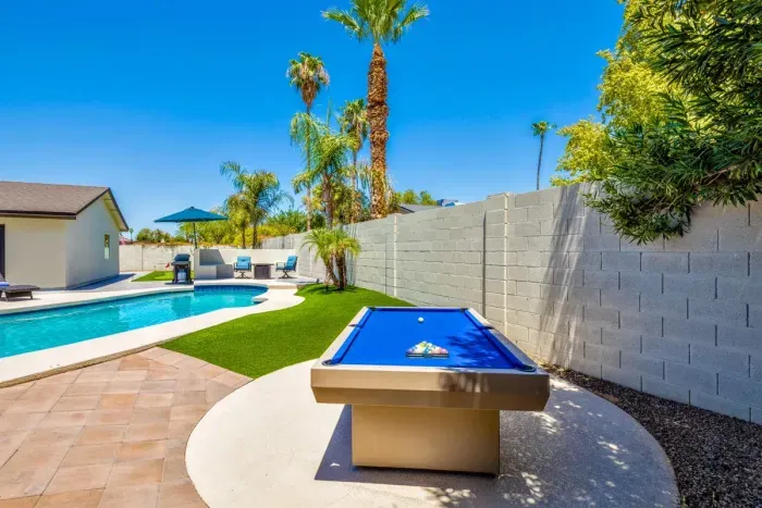 Outdoor pool table
