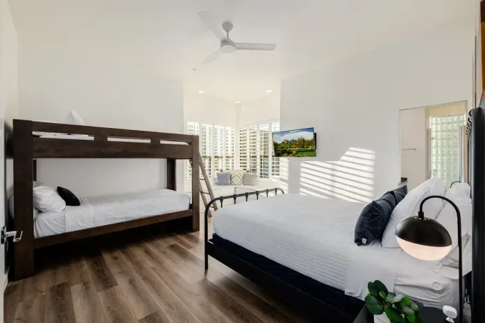 Bedroom 4 - 2 XL Twins & 1 Queen