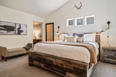 Primary Suite with king bed, reading corner, Roku TV