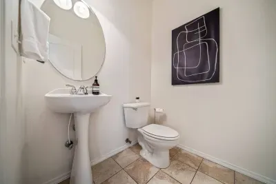 Power bath off the entryway