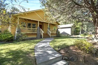 Charming bungalow exterior on the most walkable yet quiet streets in Bend!