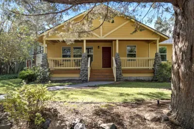 Charming bungalow exterior on the most walkable yet quiet streets in Bend!