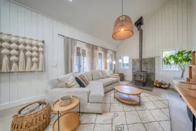 Second living area