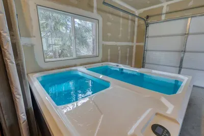 Saltwater tub and cold plunge