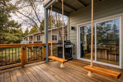 Deck with swings