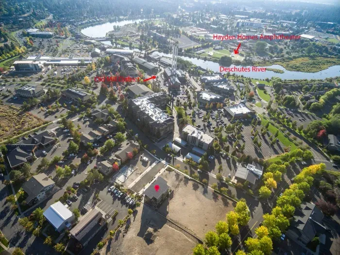 In the center of it all! Walk to concerts, shopping, food trucks, breweries, bars, river, downtown, and more!