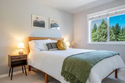 Tall Pine Tuckaway - image 37 of 60