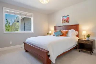 Tall Pine Tuckaway - image 39 of 60