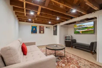 Delaware House - image 27 of 41