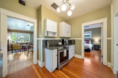 Delaware House - image 13 of 41