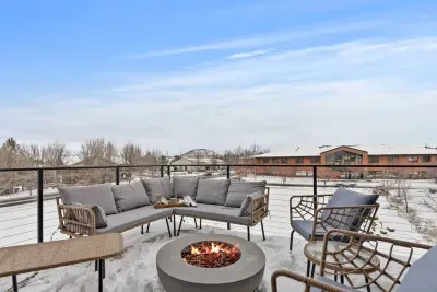 Third story balcony is a spot you won't want to miss. Outfitted with comfortable seating and a firepit hooked into the natural gas line, you'll never run out of warmth while spending time with family and friends! 
