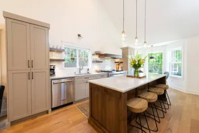 Large recently remodeled chef's kitchen