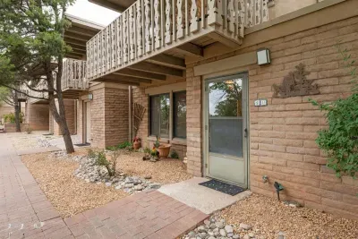 Arriving at our unit and enter the perfect space for your stay.