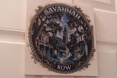 Savannah Row