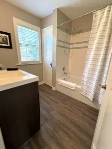 Upstairs Full Bath
