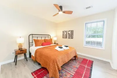 Bedroom 4 - faces the backyard and pool