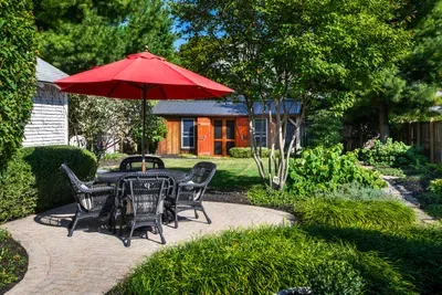 Secret Garden Cottage - image 30 of 50