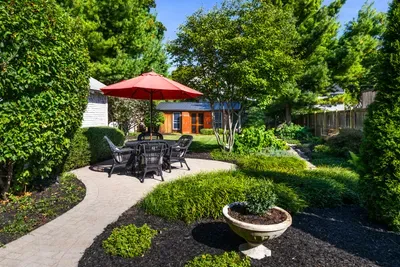 Secret Garden Cottage - image 29 of 50