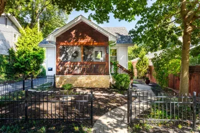 Secret Garden Cottage - image 40 of 50