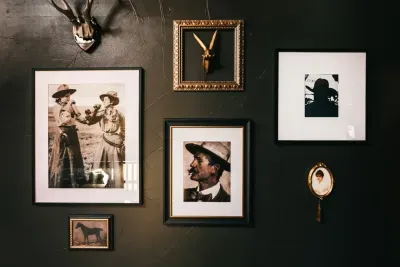 17 - Saddleview Saloon - Wall Art