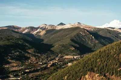 35 - Outdoors - Mountains