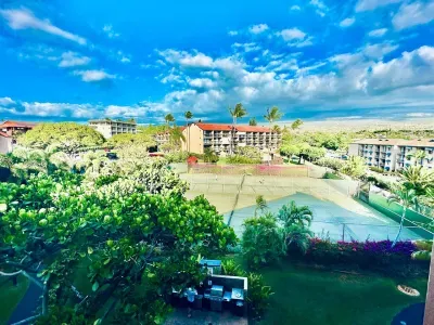 6 total tennis courts and 3 pickleball (yes, they are on the tennis court)