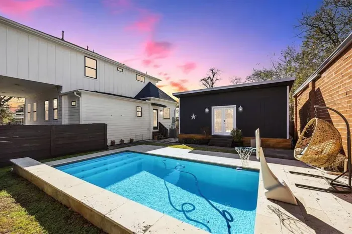 Backyard Pool Haven