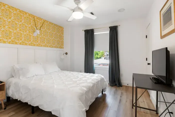 Queen Room with Pool View