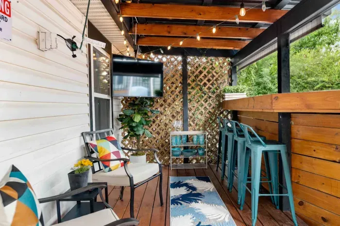 Covered Patio with Bar