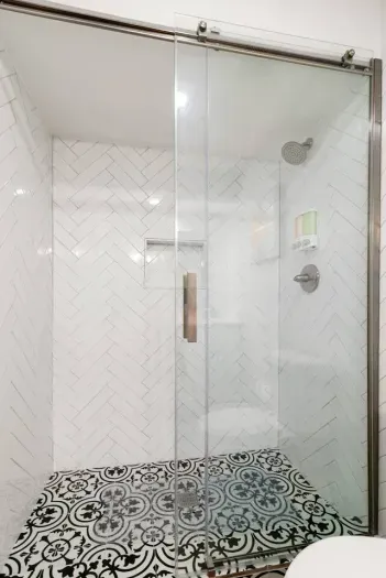 Elegant Glass Shower