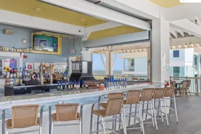 Sippin' On Sunshine restaurant and rooftop bar at the Pointe West Beach Club is a neighborhood favorite. Enjoy great food, great drinks and a great view! 
